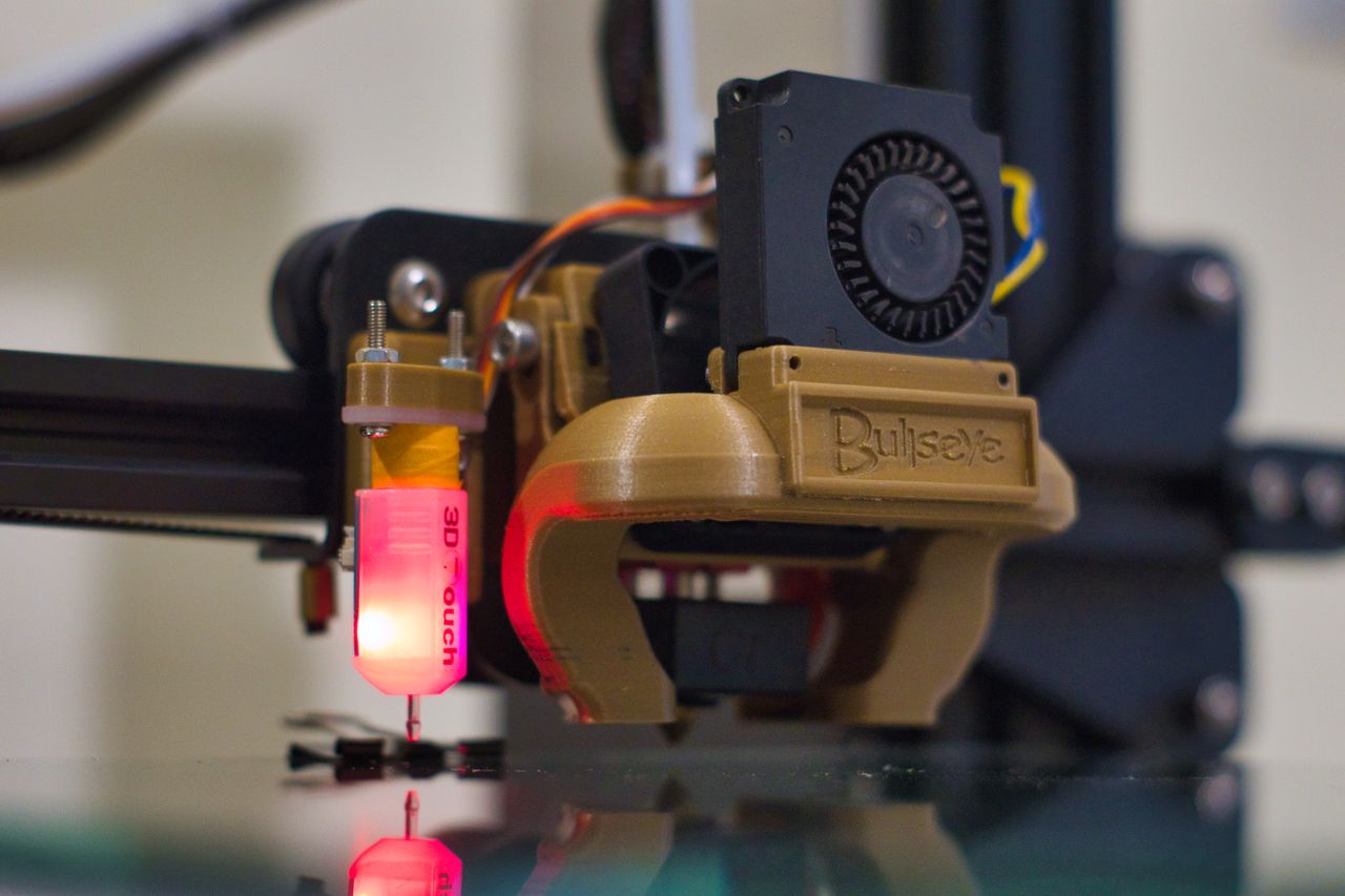 What Are the Advantages of Pad Printing on Plastic Parts?
