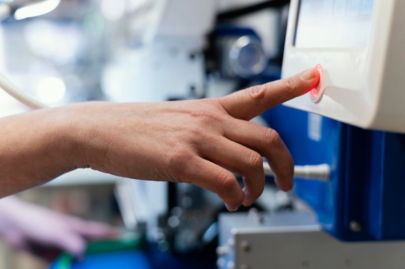 When Did Plastic Injection Molding Start? A Brief History of the Process