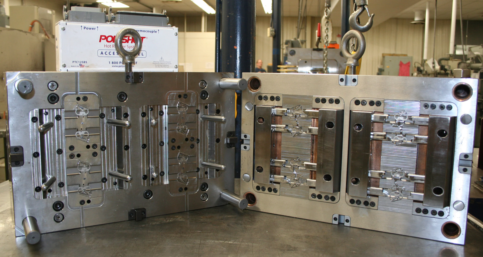 Hot Runner vs. Cold Runner Molds: What’s the Difference?