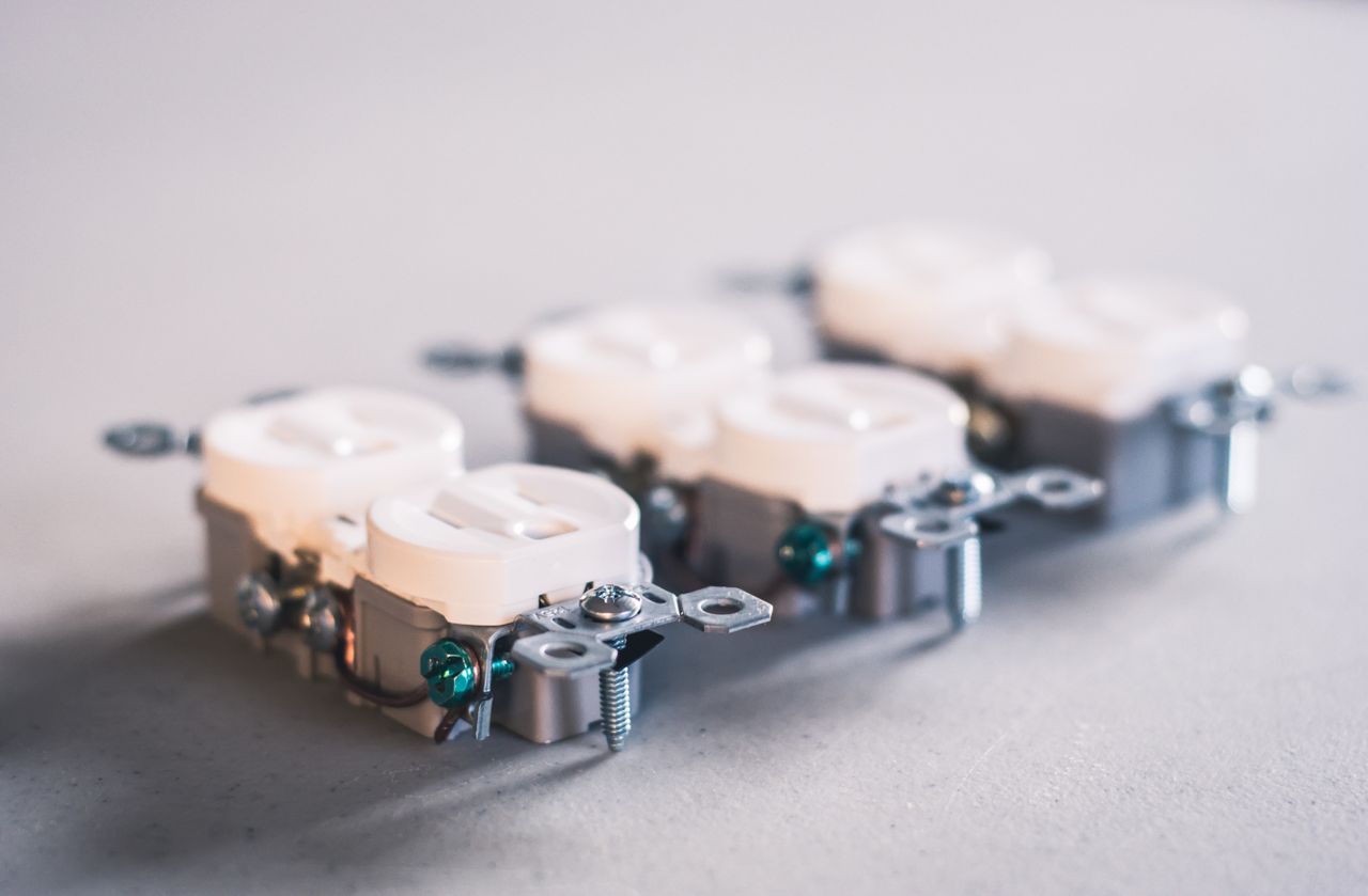 Insert Molding vs. Overmolding: What’s the Difference?