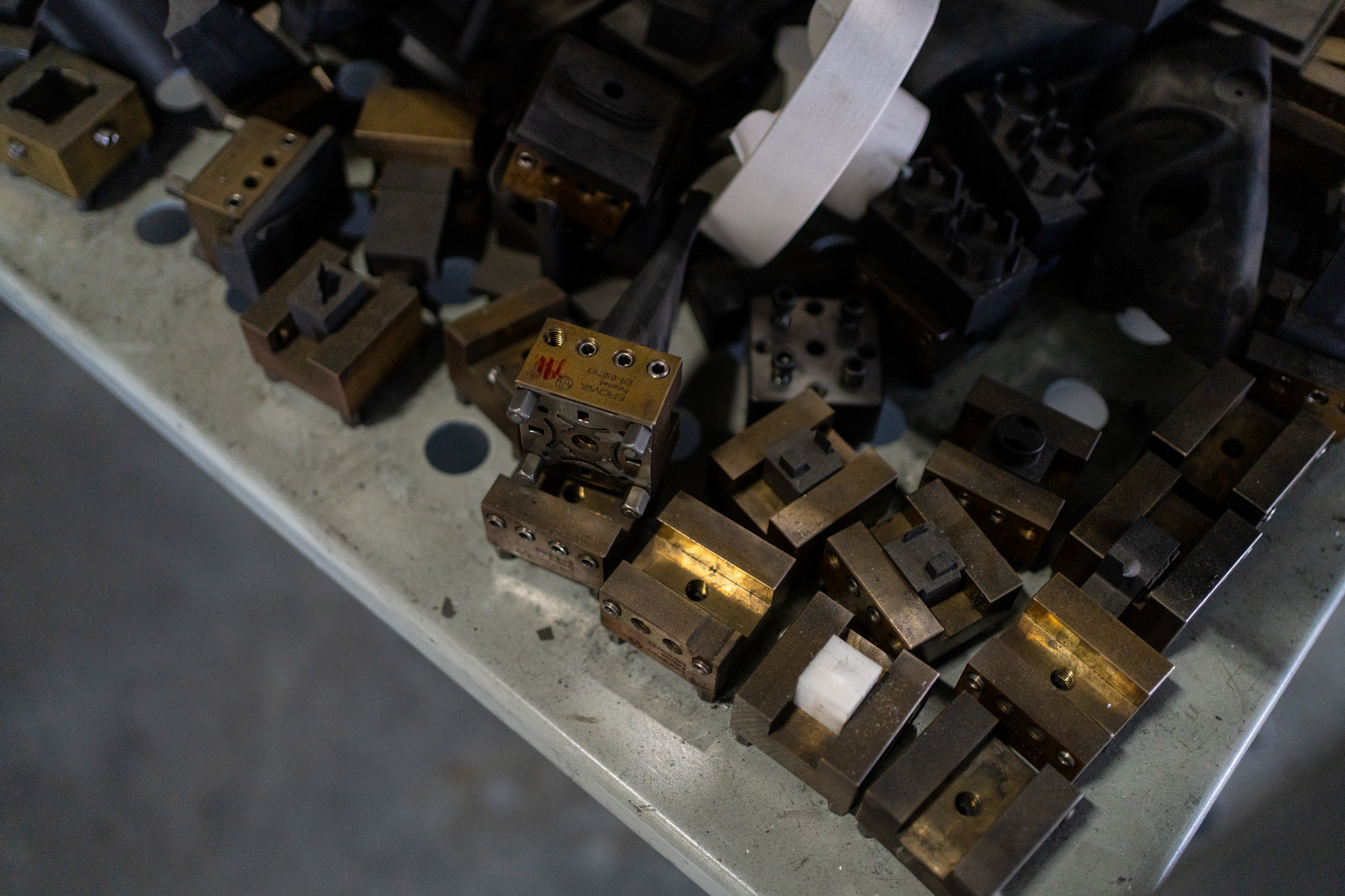 What Is the Minimum Order Quantity for Injection Molding? What Sets It and How to Order Less